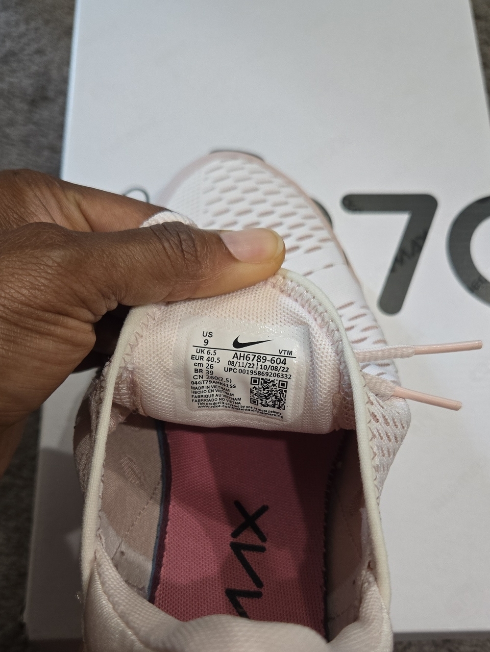 Nike Air Max 270 Women’s Sneakers - Blush Pink - Picture 6 of 6